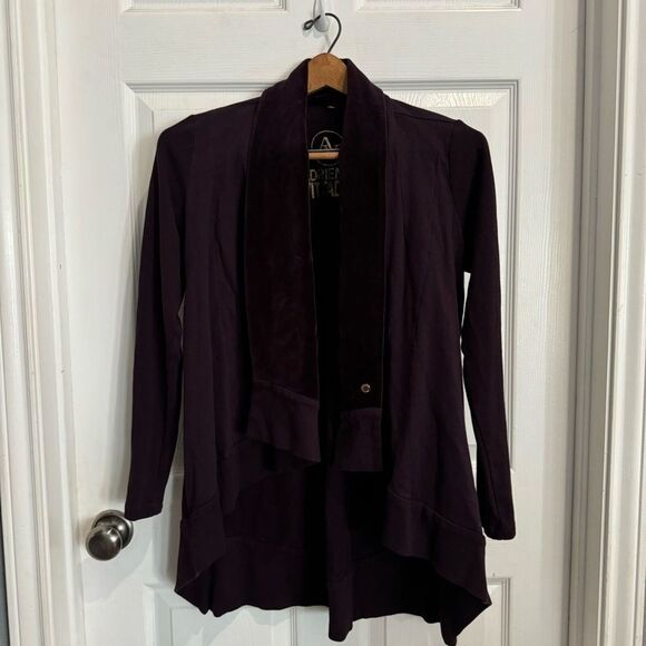 Adrienne Vittadini Cardigan Open Shawl Collar Purple Velour Womens Size Medium - Picture 2 of 13